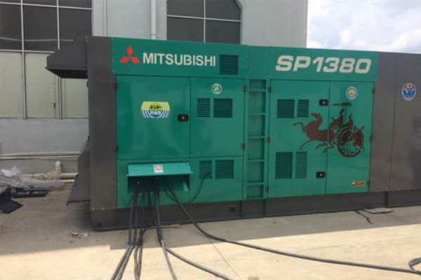 凤台为什么有些柴油发电机组的输出电压可以调节？