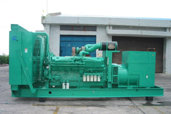 凤台工厂发电机应急发电时如何更准确地检查发电机状态？