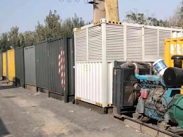 凤台200KW柴油发电机机组每小时油耗是多少？